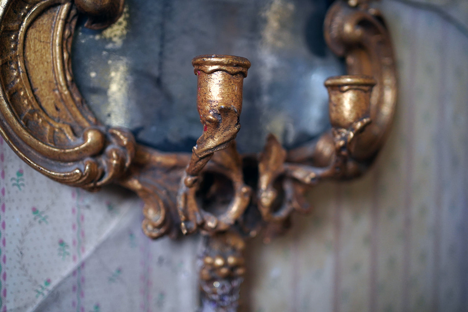 A 19thC Italian Gilt Gesso Girandole Mirror c.1870