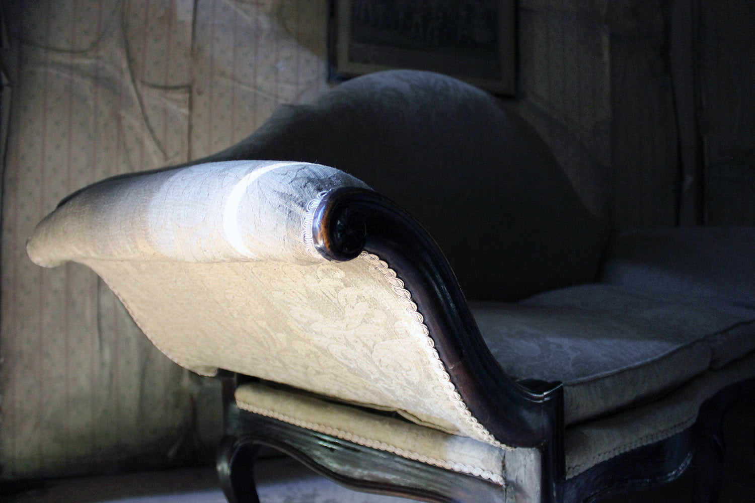 A 19thC Italian Stained Beech Gondola Settee