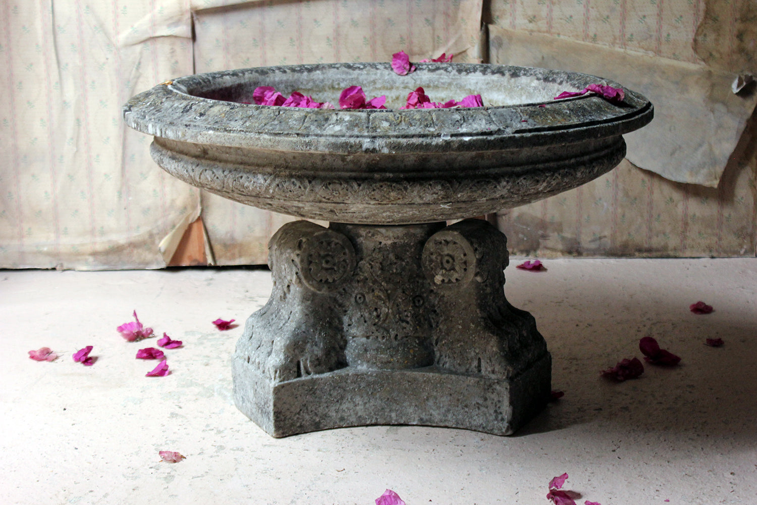 A Fine Early 19thC Italian White Marble Garden Urn c.1800-20