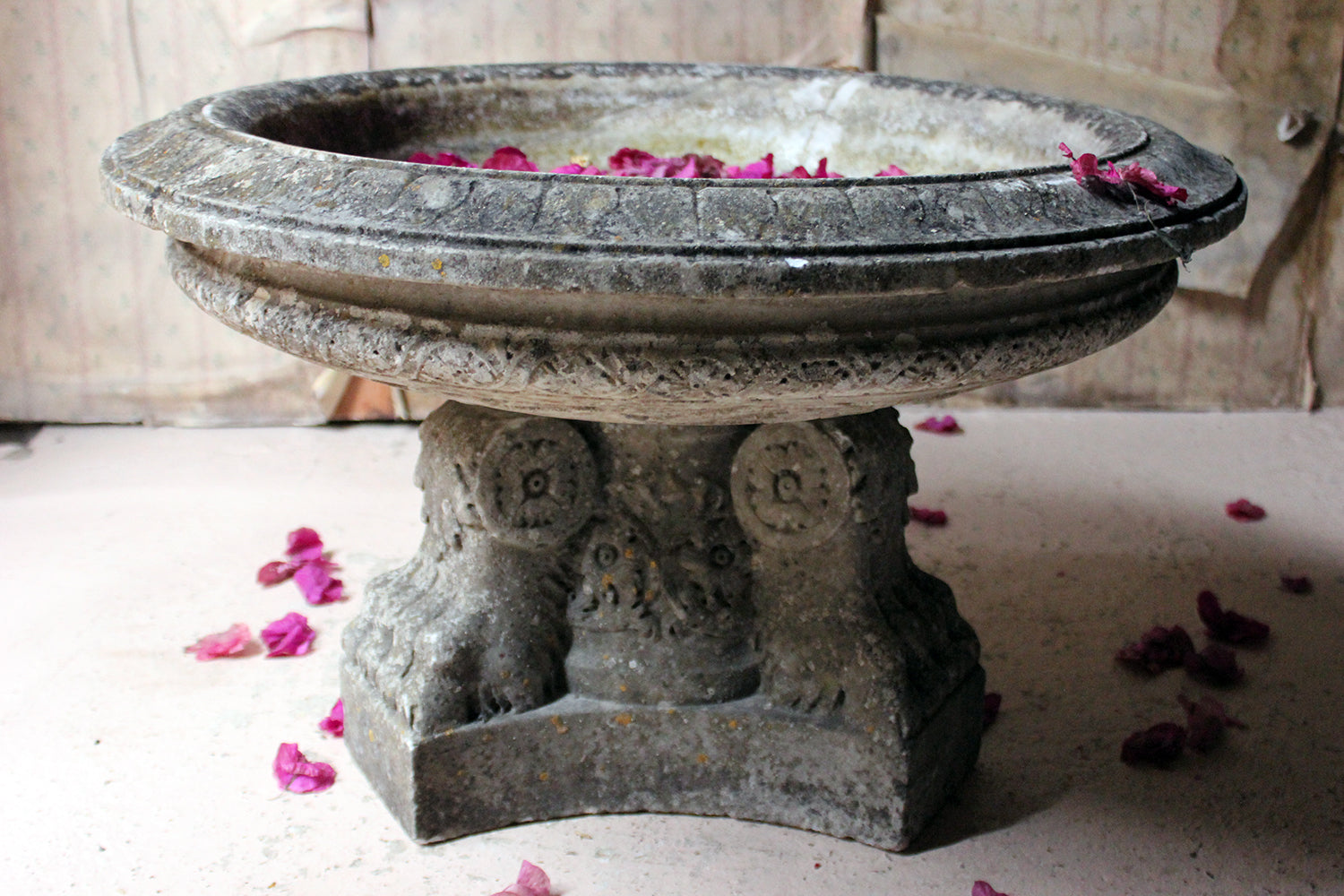 A Fine Early 19thC Italian White Marble Garden Urn c.1800-20