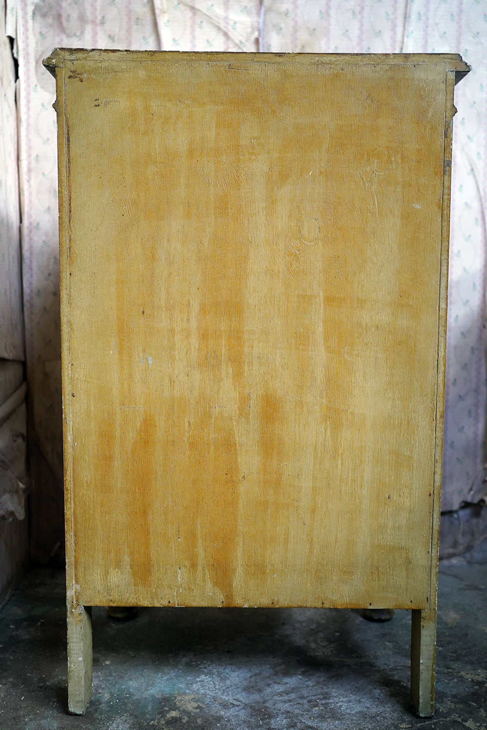 A Early/Mid 20thC Italian Painted Pine Neoclassical Revival Pedestal Cabinet
