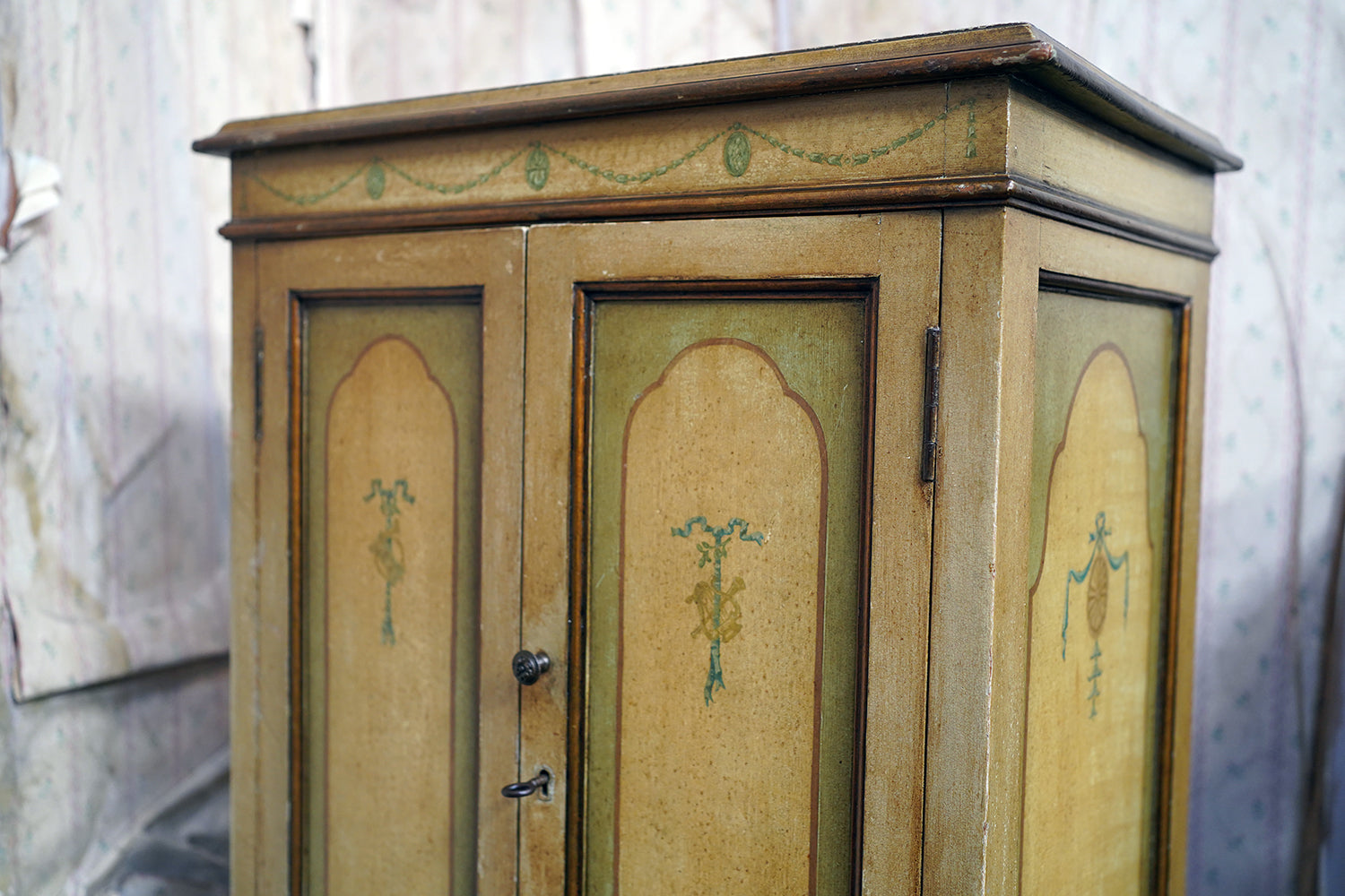 A Early/Mid 20thC Italian Painted Pine Neoclassical Revival Pedestal Cabinet