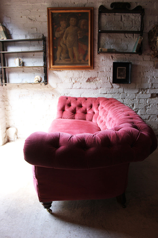 A Good Button-Back Upholstered Victorian Walnut Chesterfield Sofa c.1880