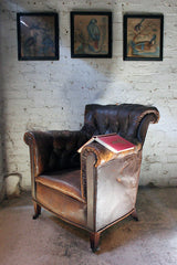 A Good Late 19thC Button-Back Leather Armchair c.1900