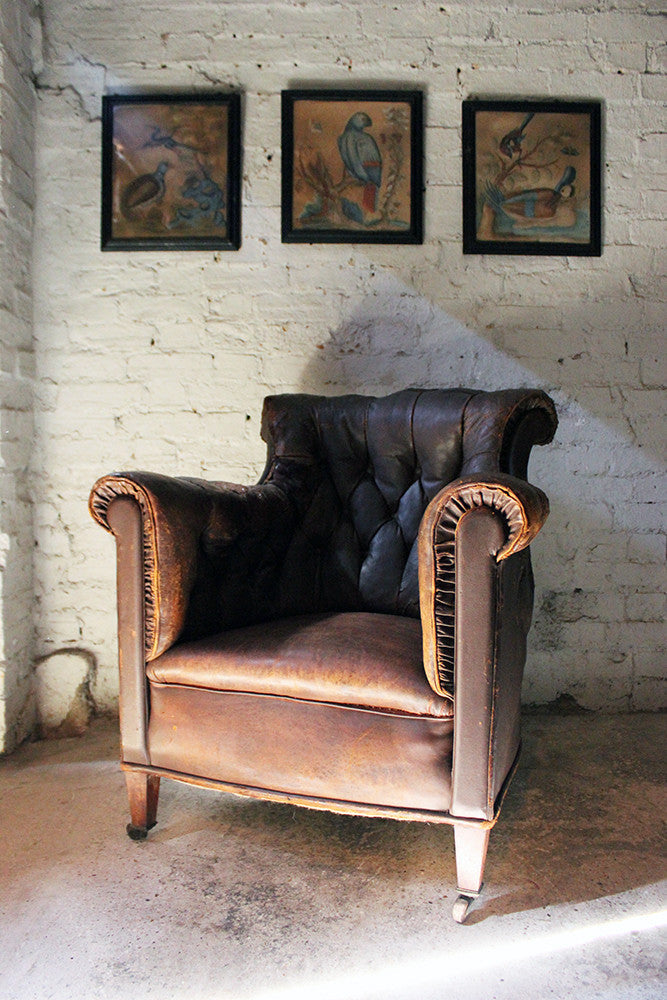 A Good Late 19thC Button-Back Leather Armchair c.1900