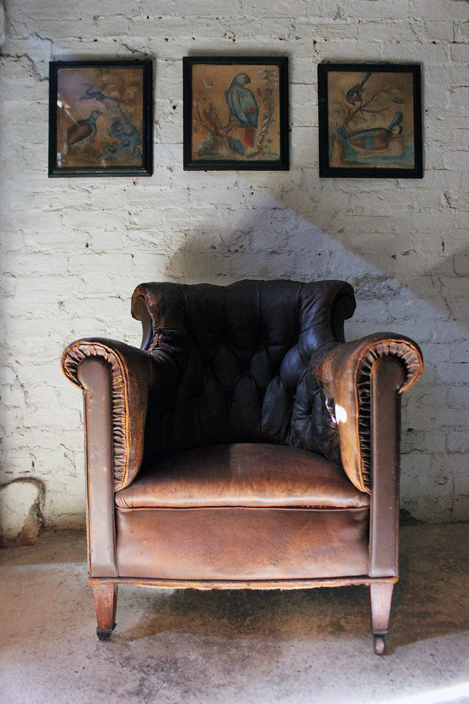 A Good Late 19thC Button-Back Leather Armchair c.1900
