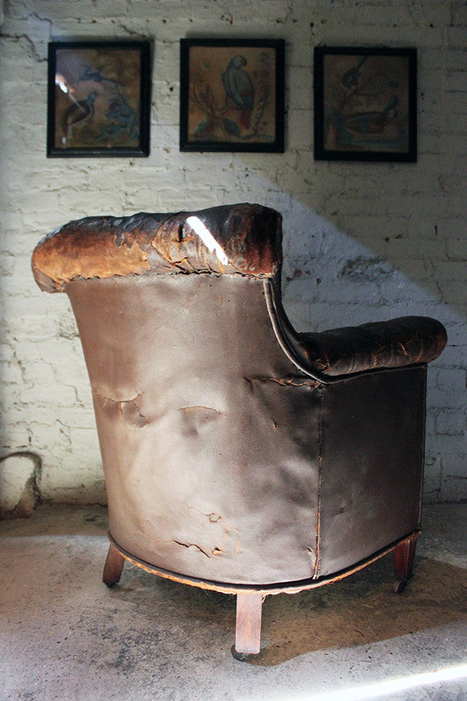 A Good Late 19thC Button-Back Leather Armchair c.1900