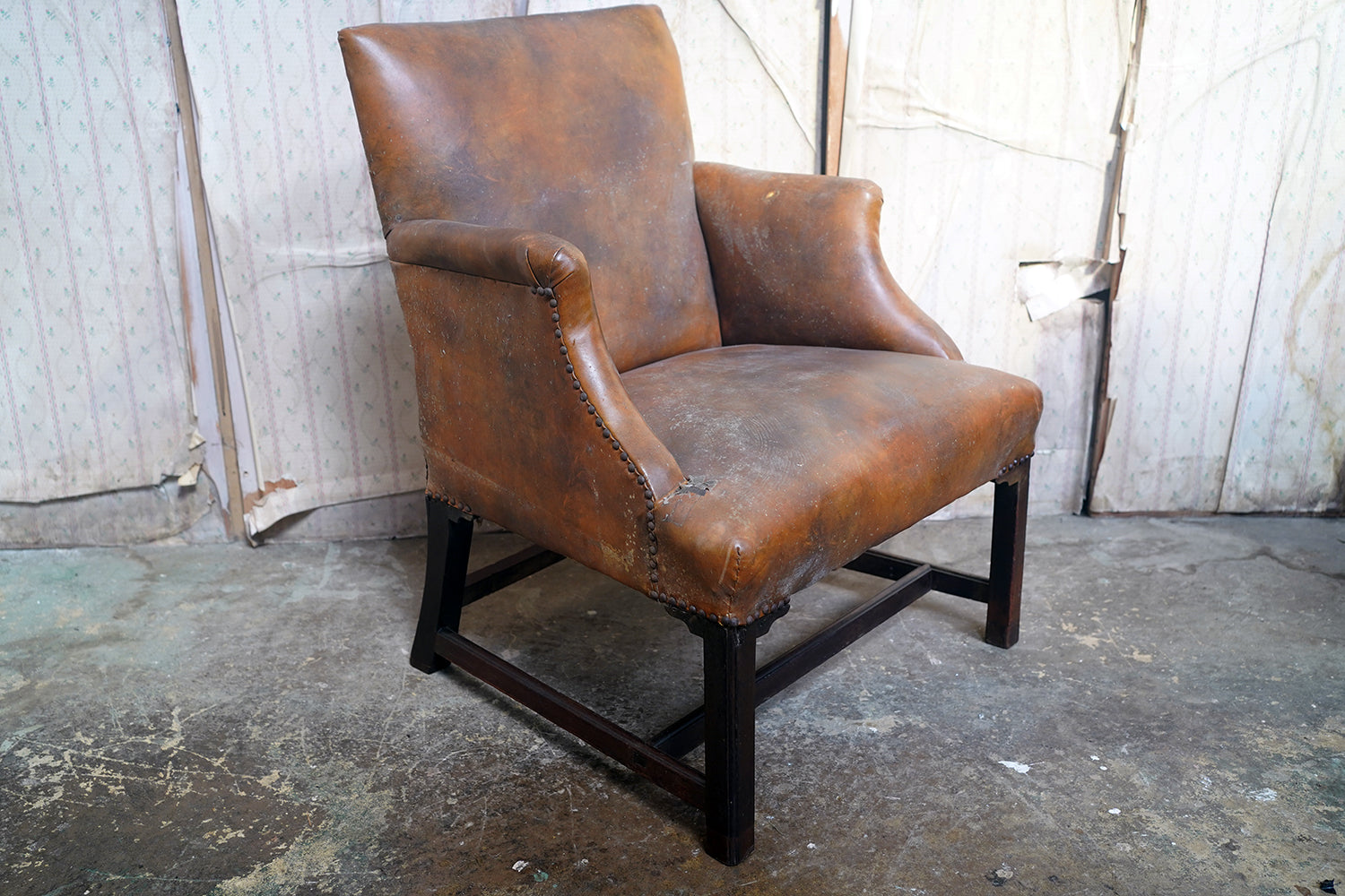 A George III Mahogany & Leather Gainsborough Armchair c.1800
