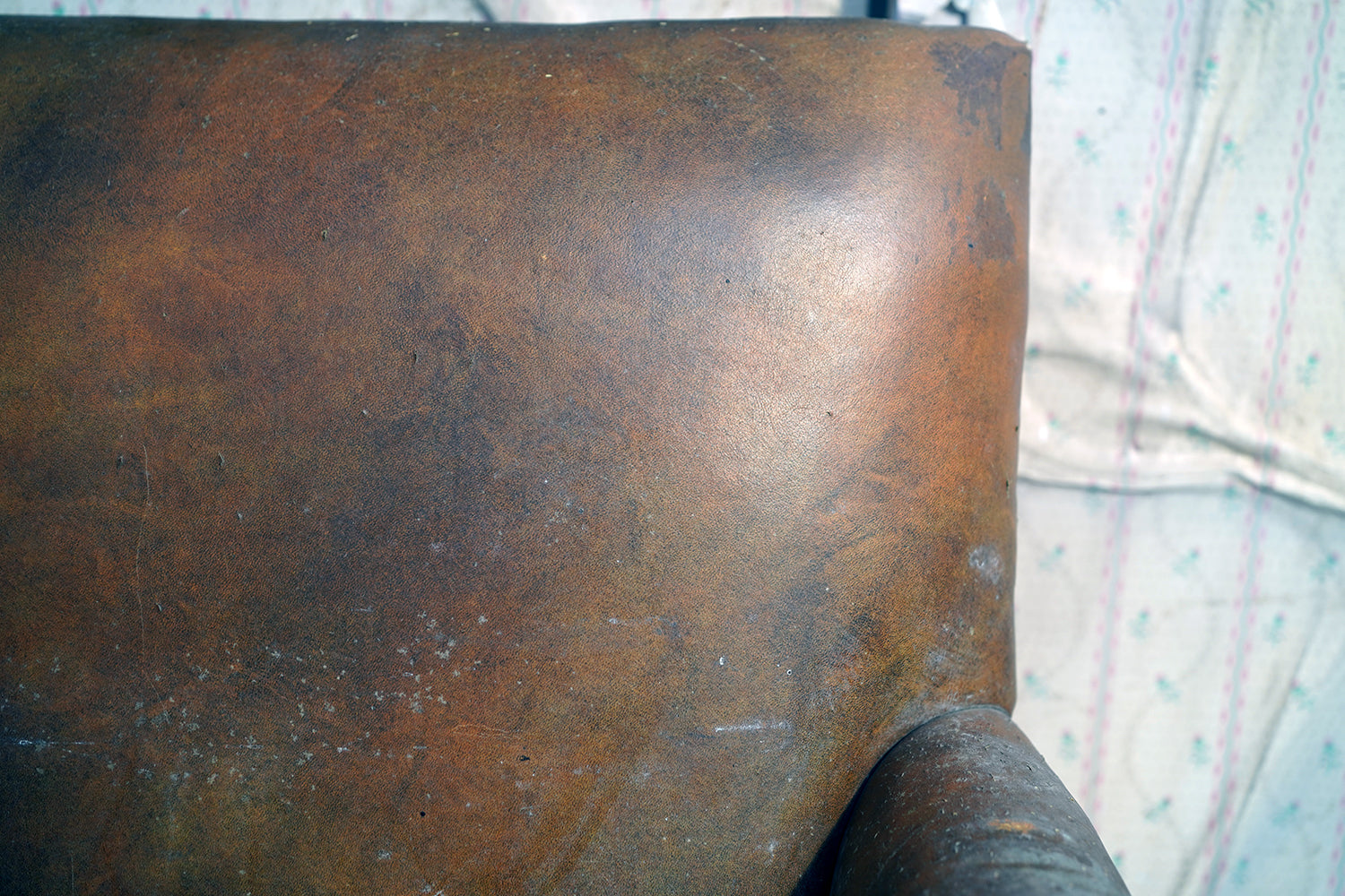 A George III Mahogany & Leather Gainsborough Armchair c.1800