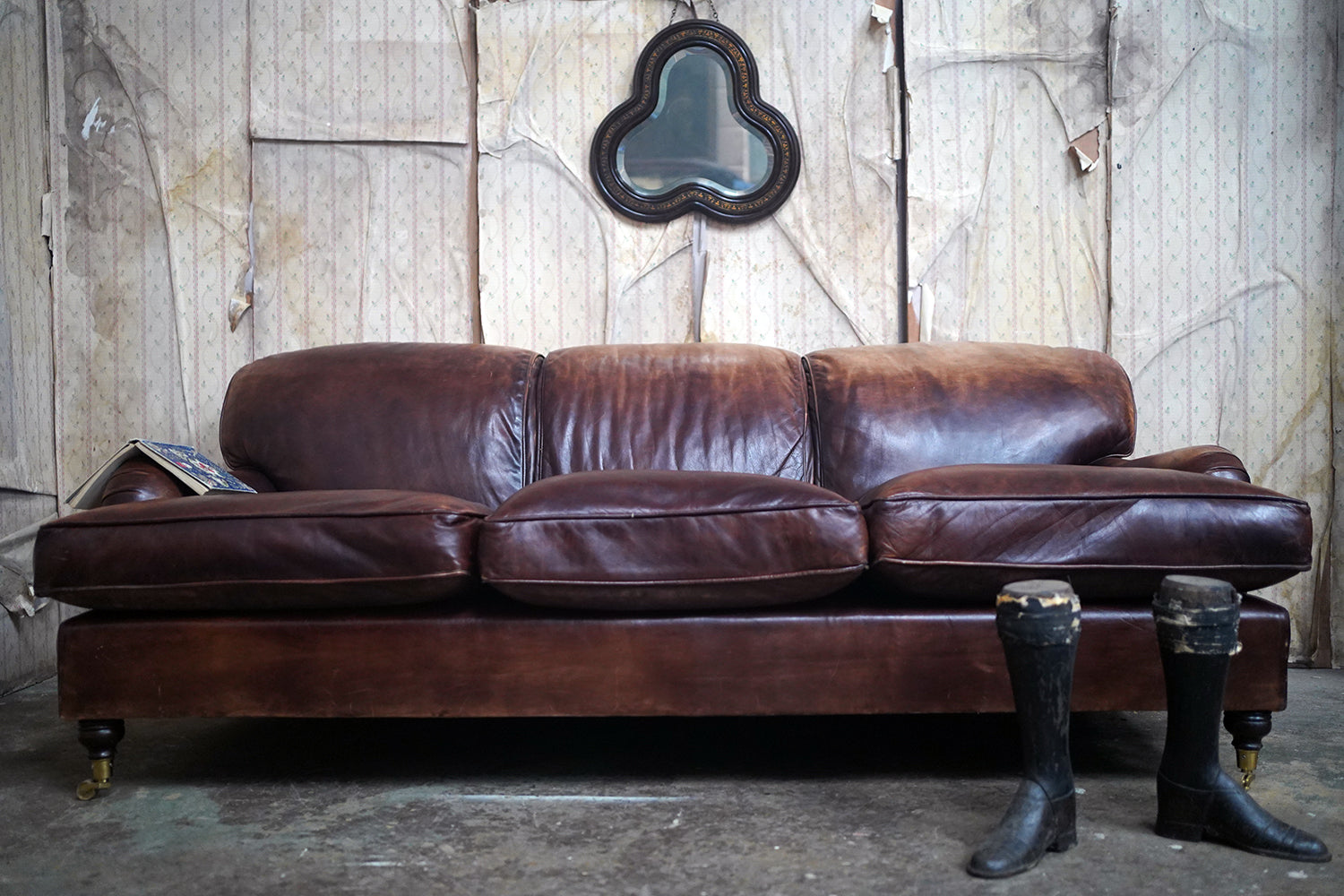 A Good Late 20thC Tan Leather Upholstered Sofa in the Manner of Howard & Sons