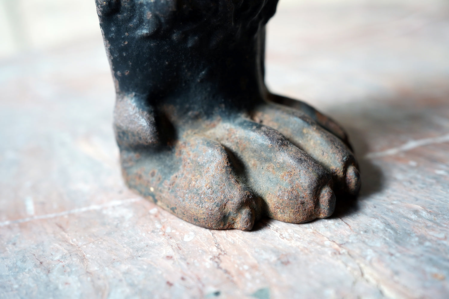 A Good 19thC Lions Paw Cast Iron Doorstop c.1820-40