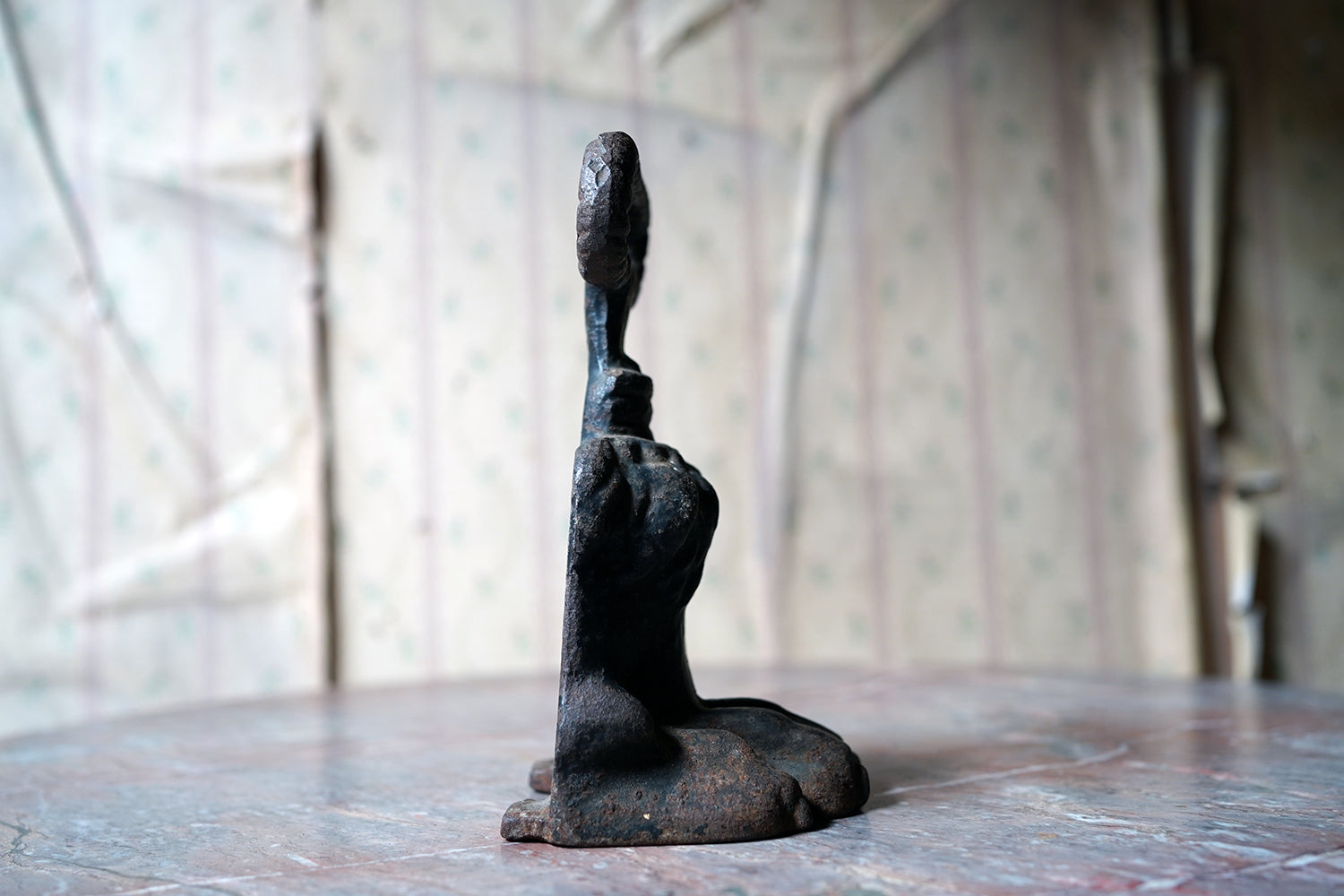 A Good 19thC Lions Paw Cast Iron Doorstop c.1820-40