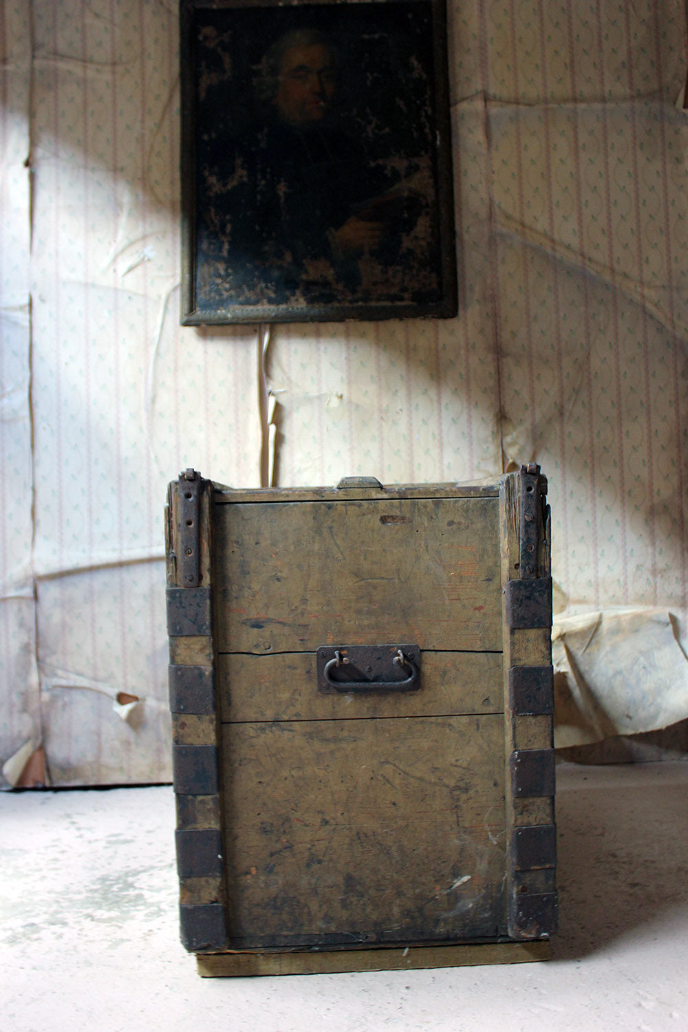 A 19thC Painted Pine Estate Made Trunk; Lord Hindlip, Hindlip Hall, Worcester, England