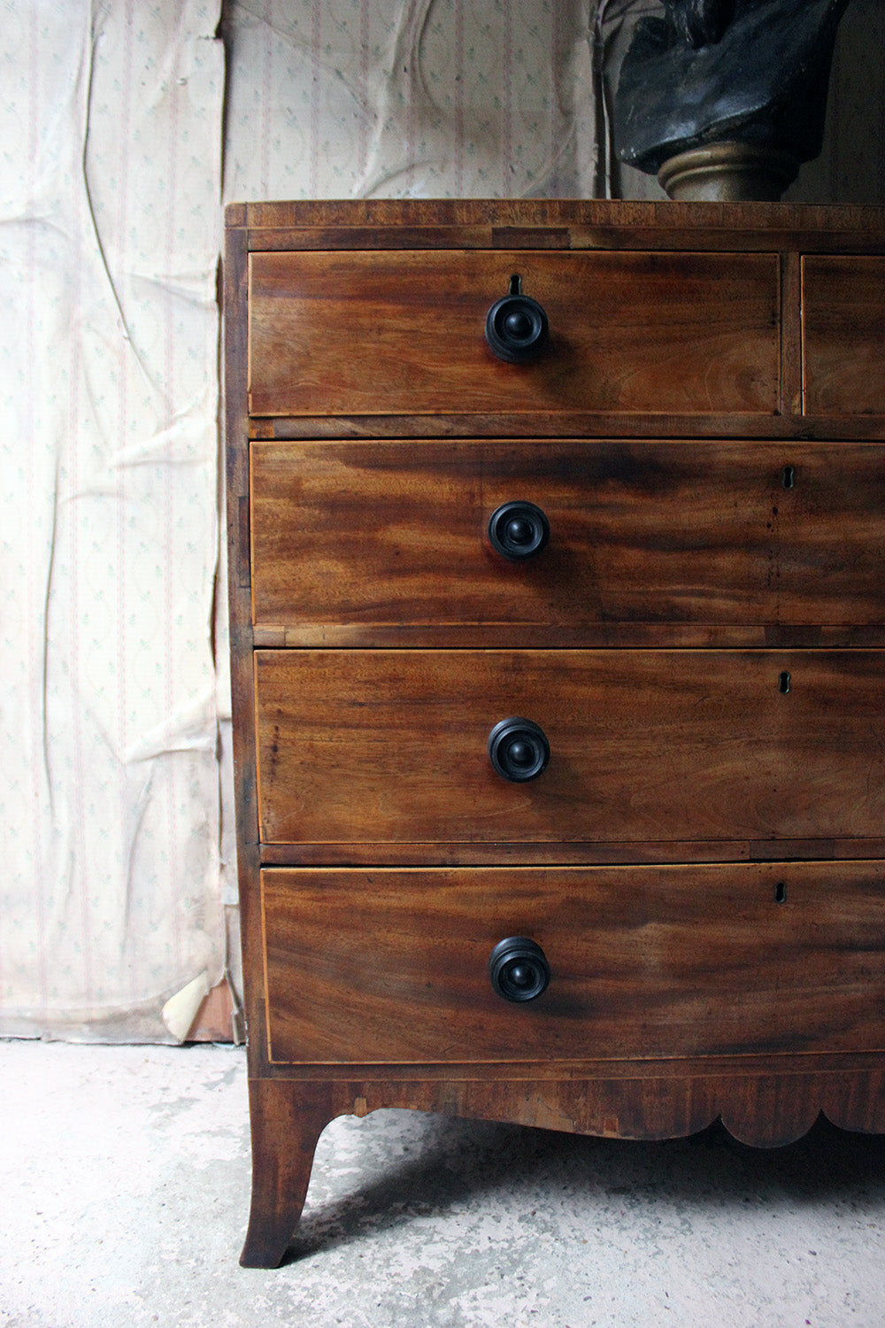 A Good Regency Mahogany Chest of Drawers c.1820