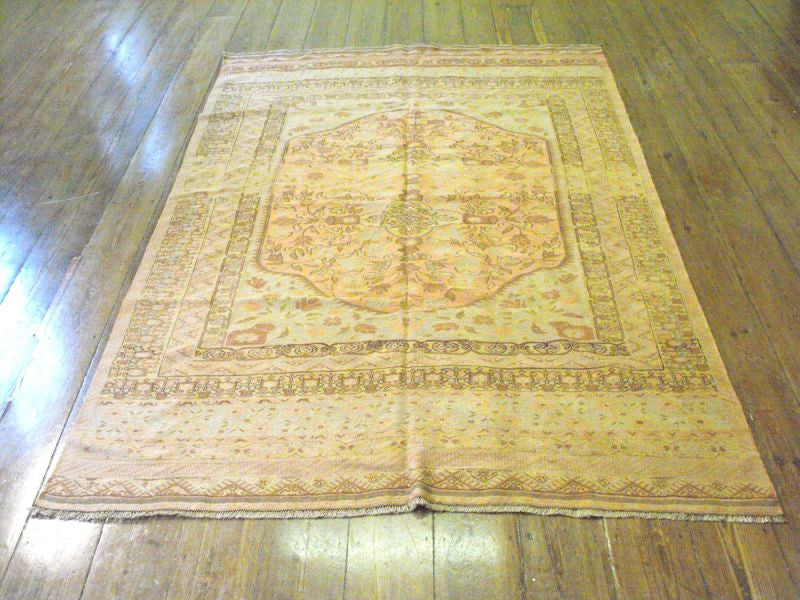 A Floral Qala-e-Now Kelim Rug: 283cm x 198cm