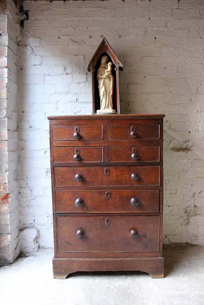 A Charming George II Provincial English Oak Chest of Drawers c.1740-60