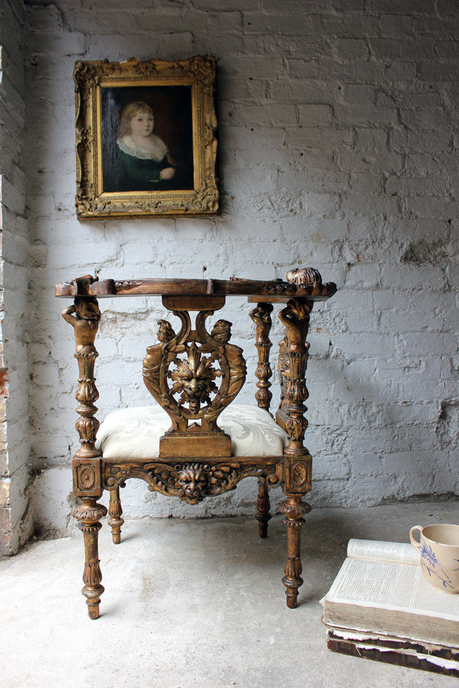 A Fine Early 19thC Italian Giltwood Corner Armchair c.1820