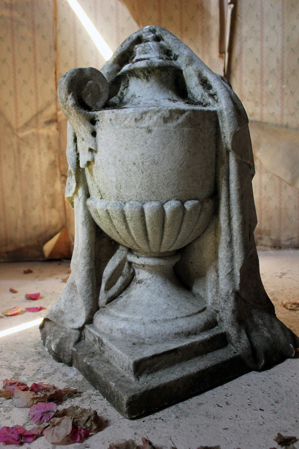 A Carved White Marble George III Period Funerary Urn c.1820