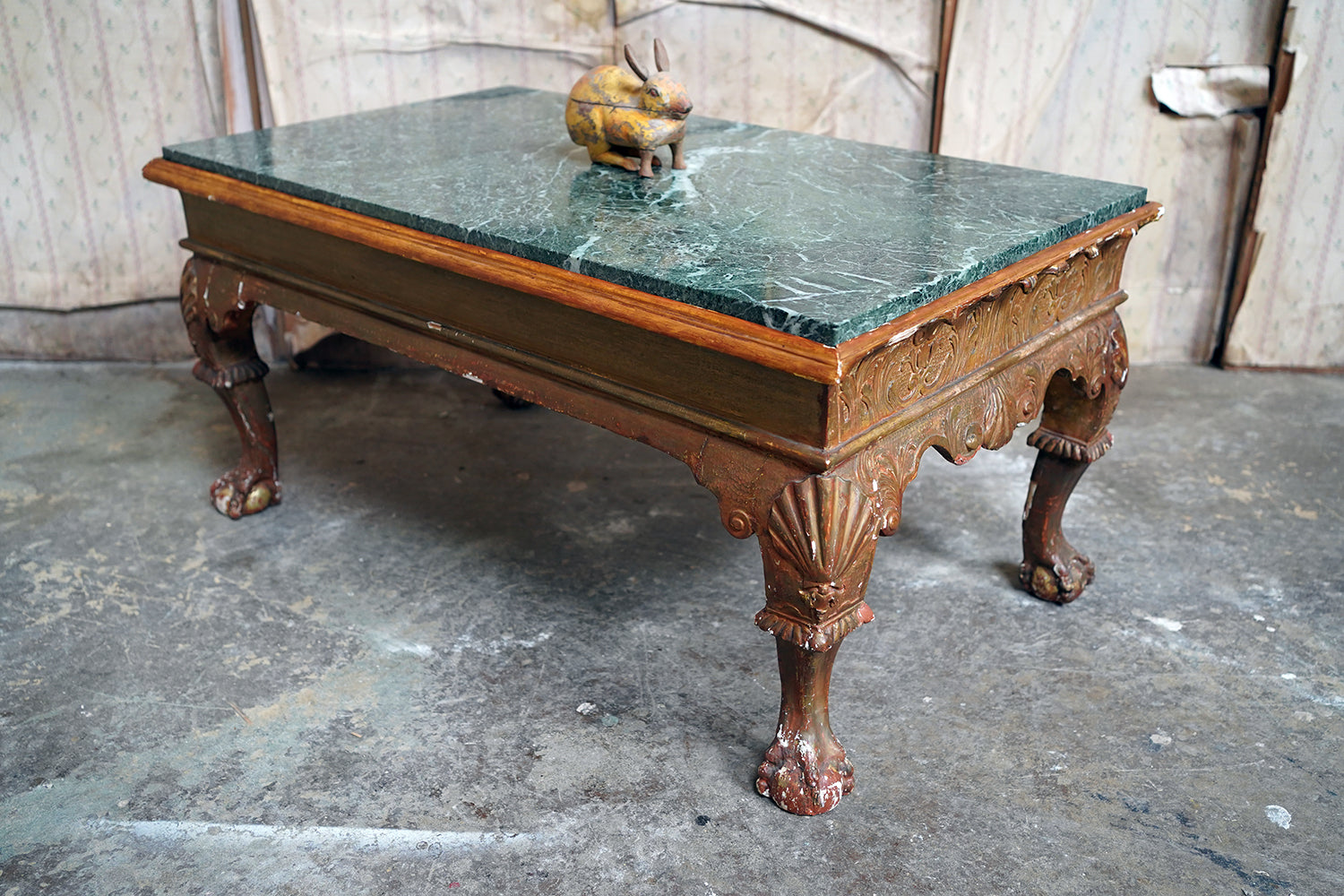 A George II Marble Topped Giltwood & Gesso Low Table c.1740