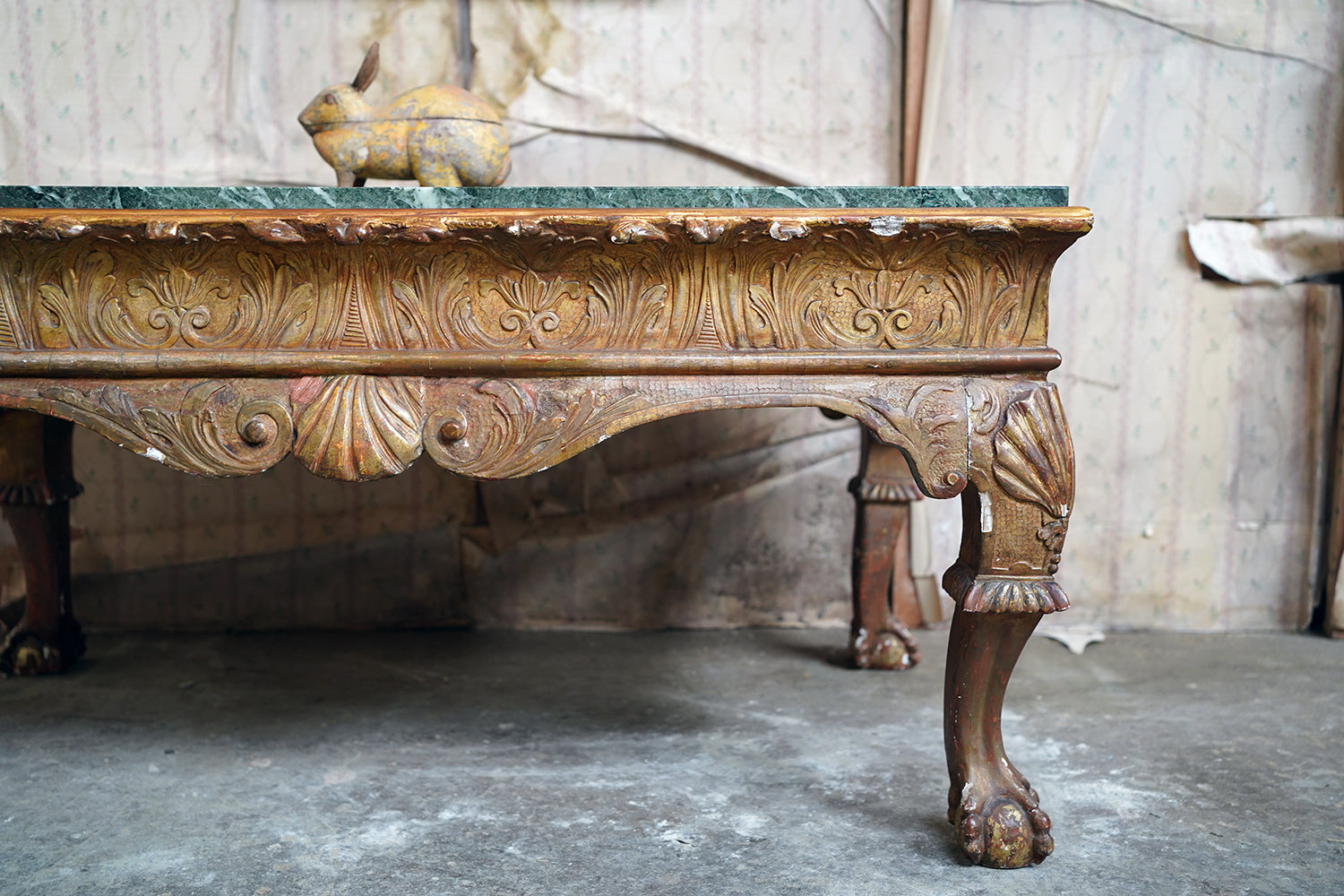 A George II Marble Topped Giltwood & Gesso Low Table c.1740