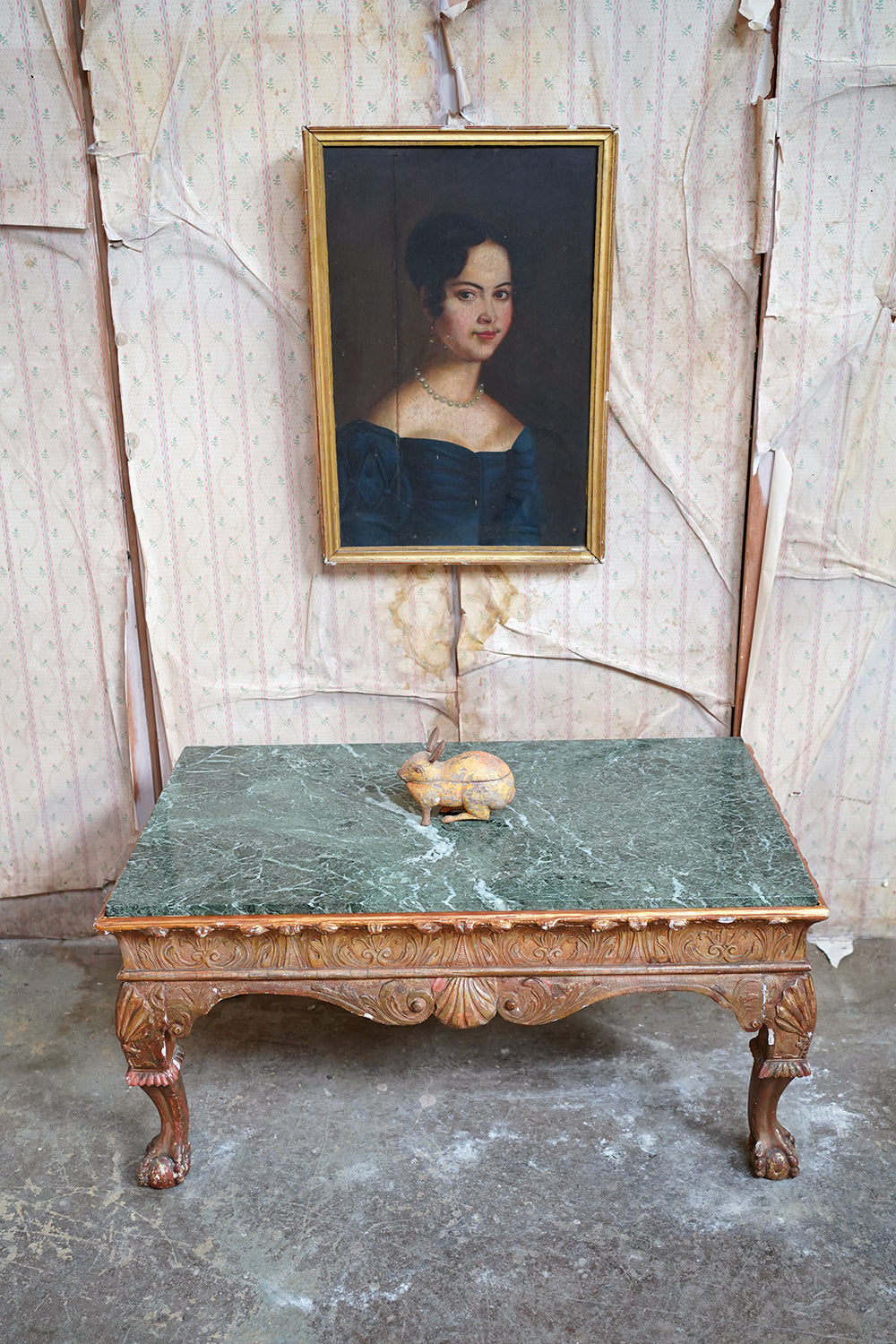 A George II Marble Topped Giltwood & Gesso Low Table c.1740
