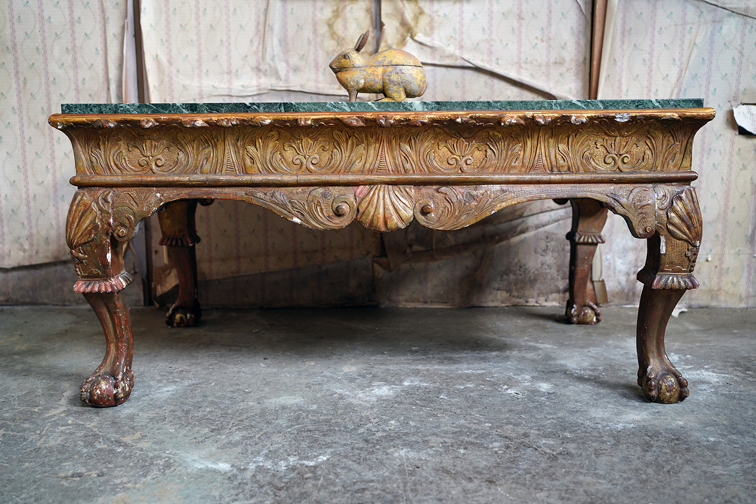 A George II Marble Topped Giltwood & Gesso Low Table c.1740