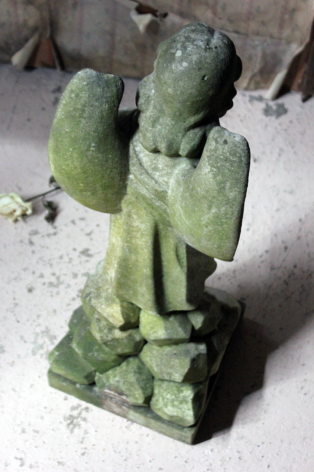 A Finely Carved 19thC White Marble Graveyard Monument of An Angel c.1870