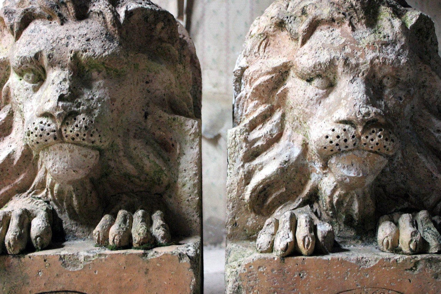 A Good Pair of c.1900 Terracotta Lions by Adam Mason & Sons of Horwich, Lancashire