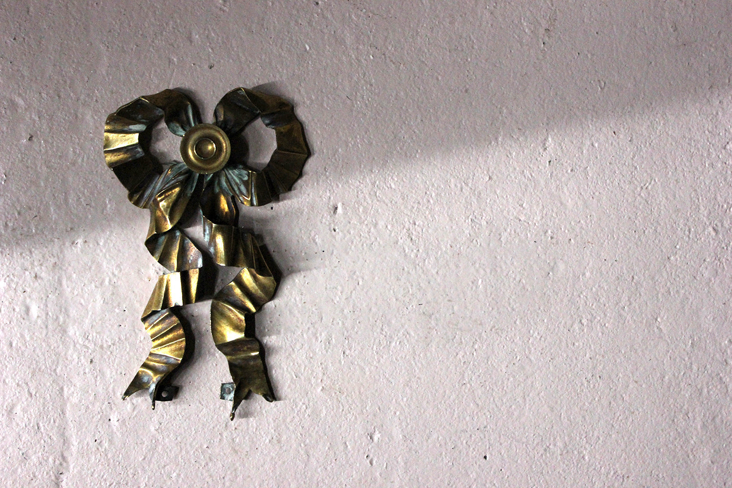 A French 19thC Cast Ormolu Mount Modelled as a Tied Ribbon Bow c.1880