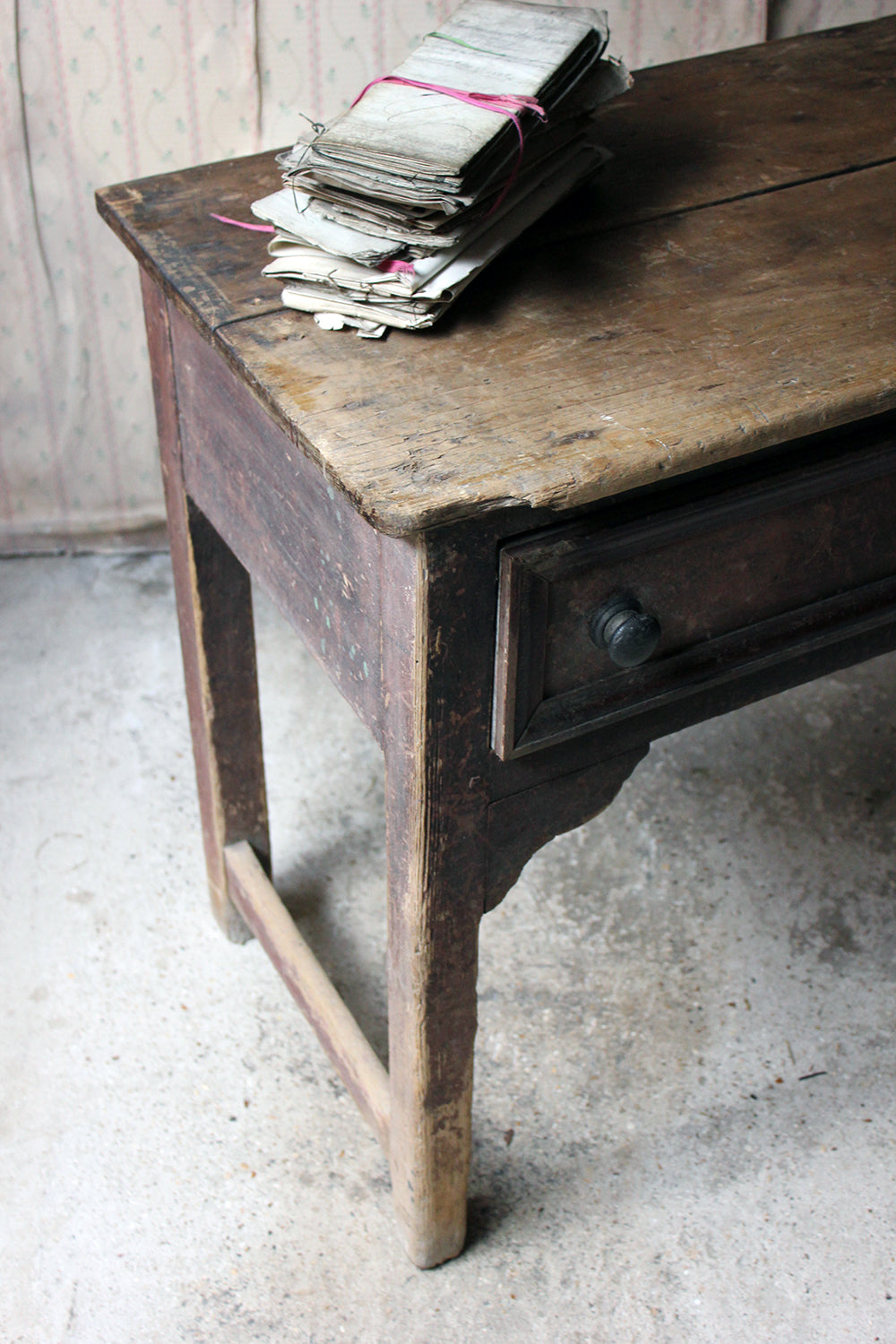 A Beautiful Late George III Painted Oak & Pine Dresser Base c.1810-30