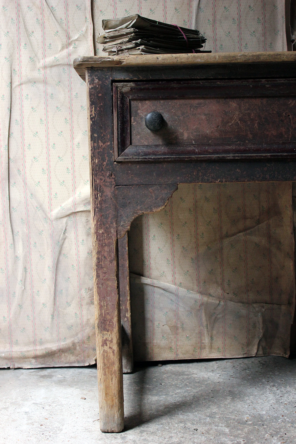 A Beautiful Late George III Painted Oak & Pine Dresser Base c.1810-30