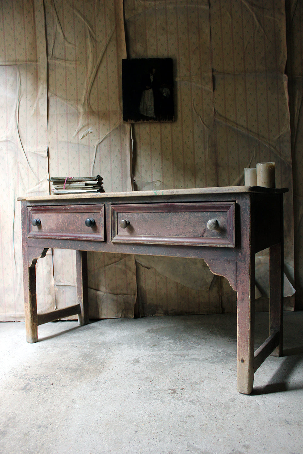 A Beautiful Late George III Painted Oak & Pine Dresser Base c.1810-30