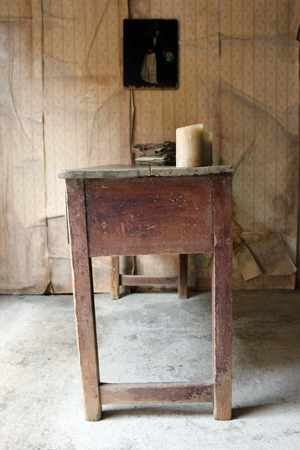 A Beautiful Late George III Painted Oak & Pine Dresser Base c.1810-30