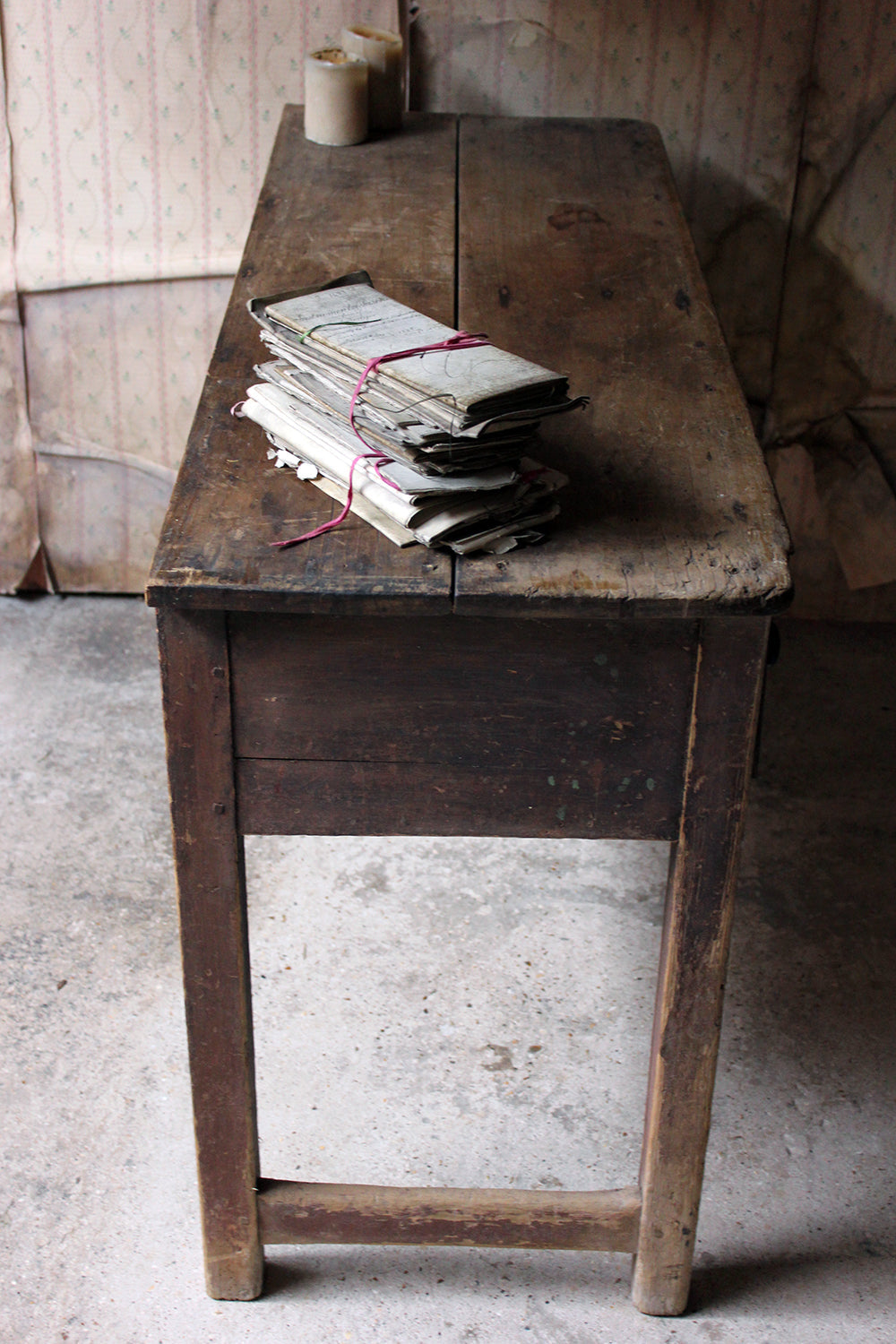 A Beautiful Late George III Painted Oak & Pine Dresser Base c.1810-30