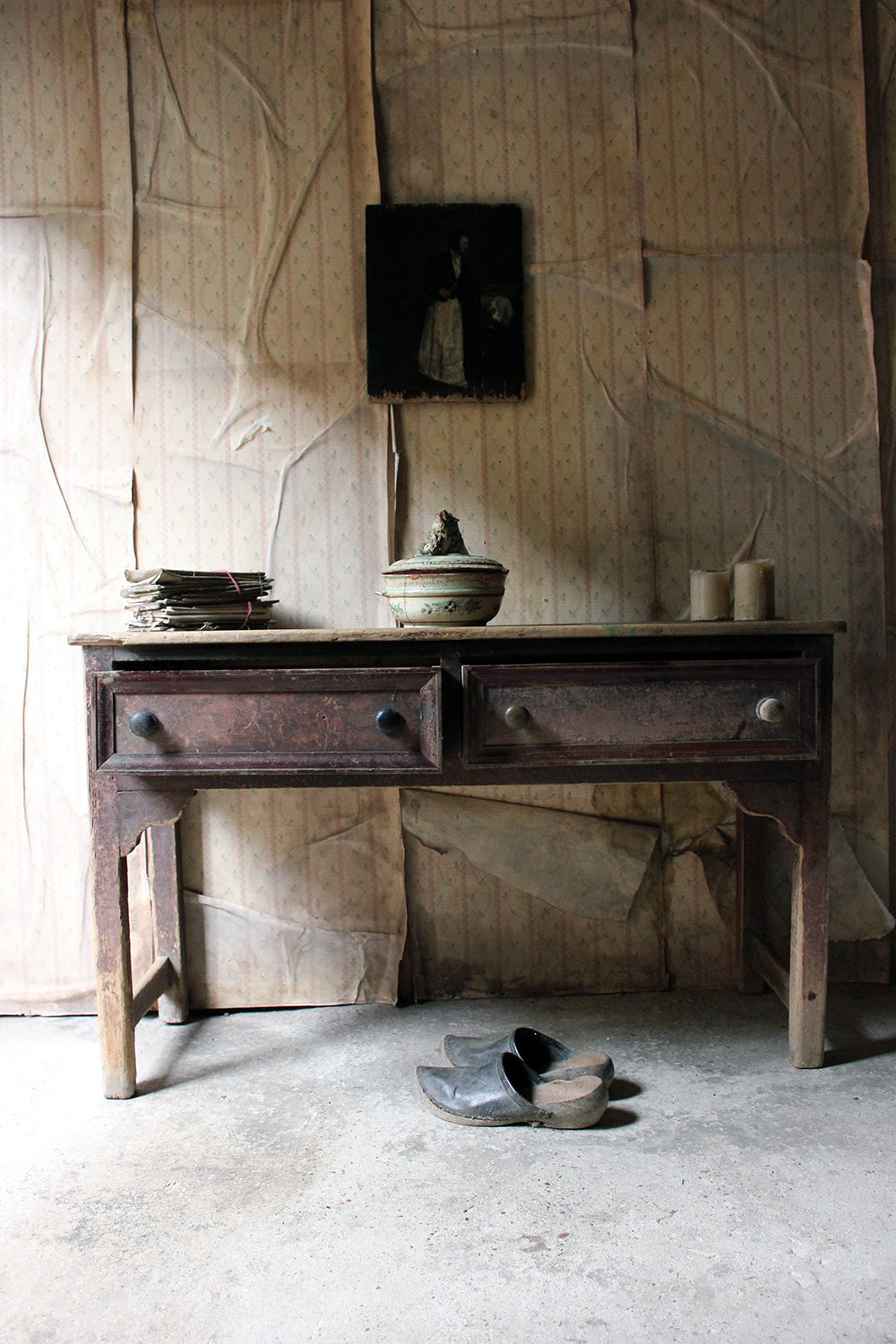 A Beautiful Late George III Painted Oak & Pine Dresser Base c.1810-30