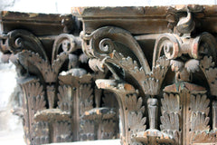 A Decorative Pair of Carved Pine, Plaster & Gesso Painted Corinthian Capital Wall Brackets c.1800