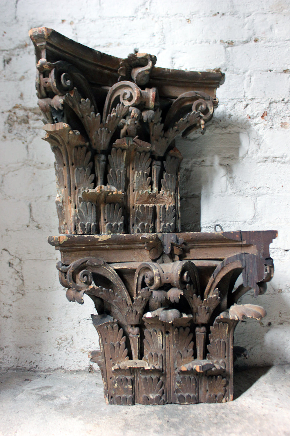 A Decorative Pair of Carved Pine, Plaster & Gesso Painted Corinthian Capital Wall Brackets c.1800