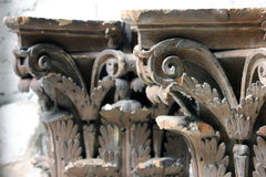 A Decorative Pair of Carved Pine, Plaster & Gesso Painted Corinthian Capital Wall Brackets c.1800