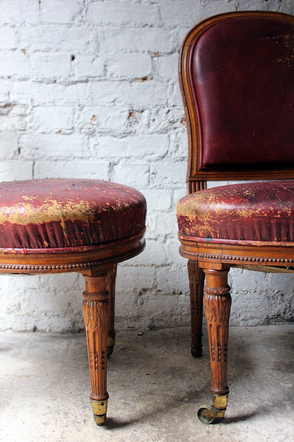 A Good Pair of Early Victorian Golden Oak & Leather Upholstered Library Chairs c.1840-50