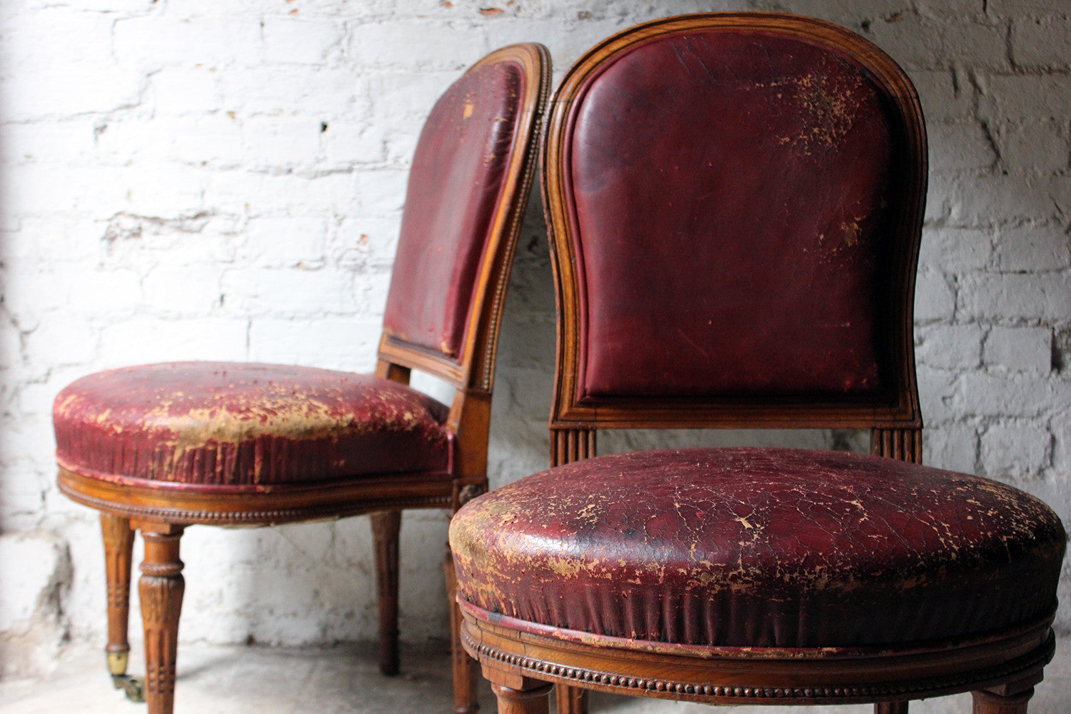 A Good Pair of Early Victorian Golden Oak & Leather Upholstered Library Chairs c.1840-50