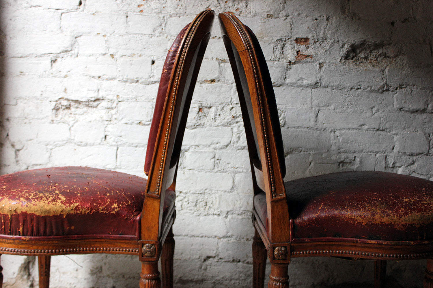 A Good Pair of Early Victorian Golden Oak & Leather Upholstered Library Chairs c.1840-50