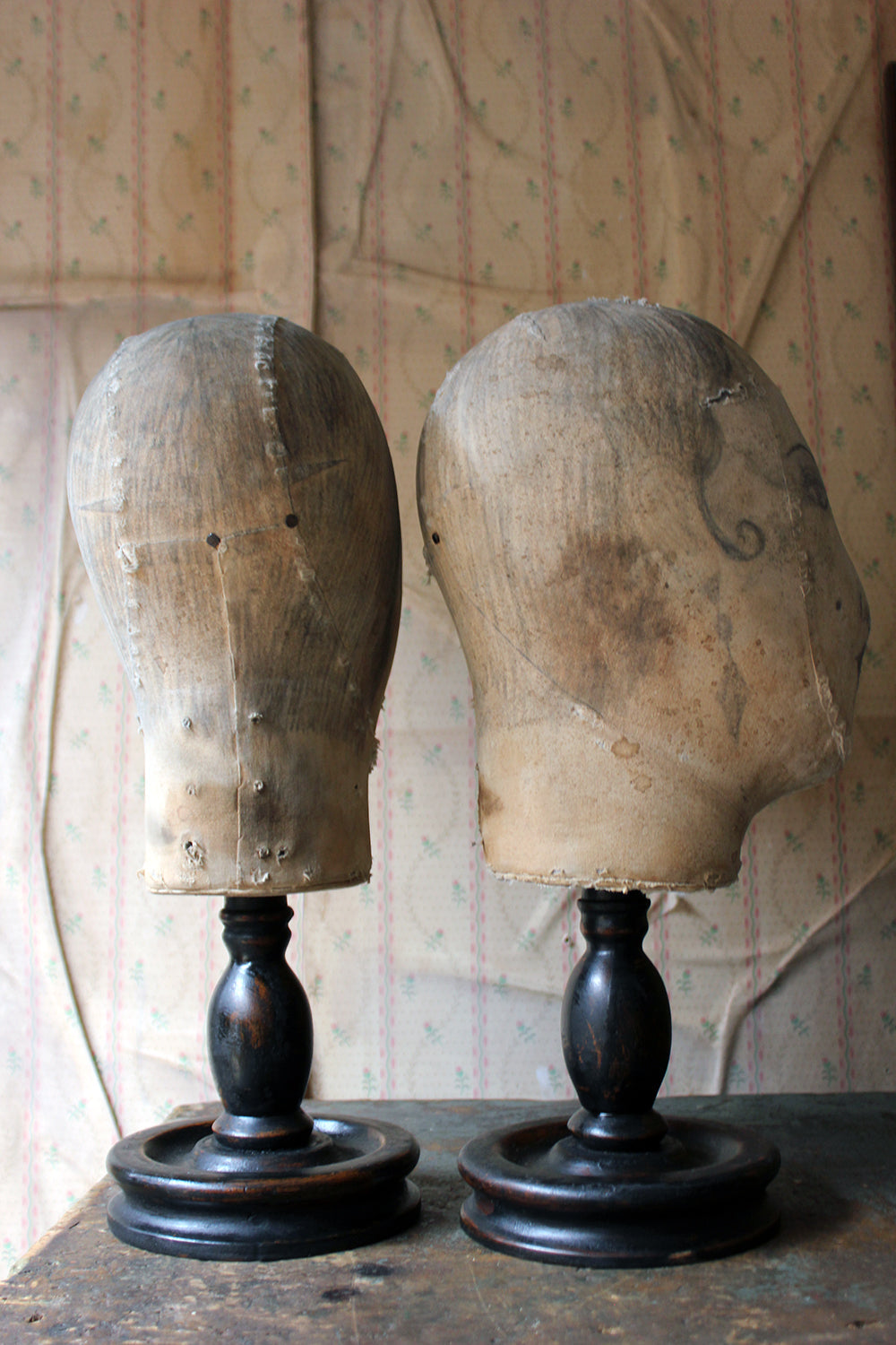 A Decorative Pair of Mannequin Shop Display Heads as a Flapper & Dandy