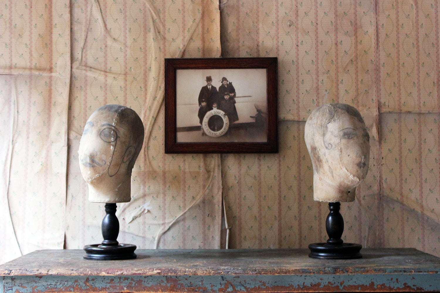 A Decorative Pair of Mannequin Shop Display Heads as a Flapper & Dandy