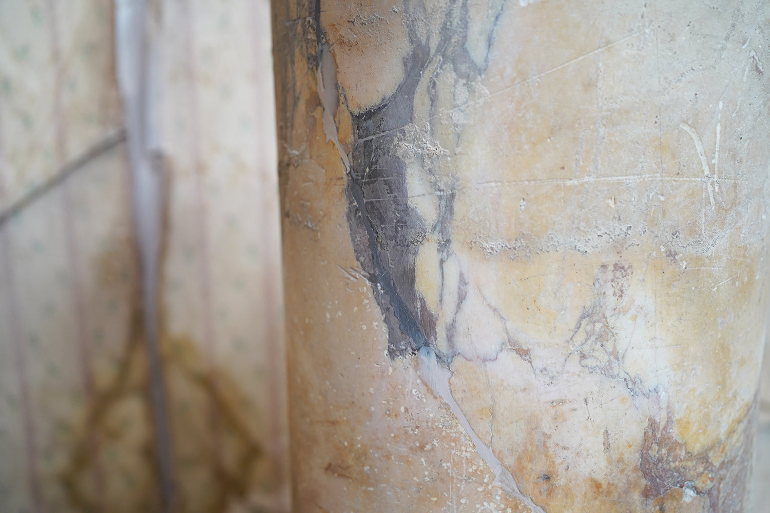 A Fine Italian Siena Scagliola Pink Marble Column c.1870