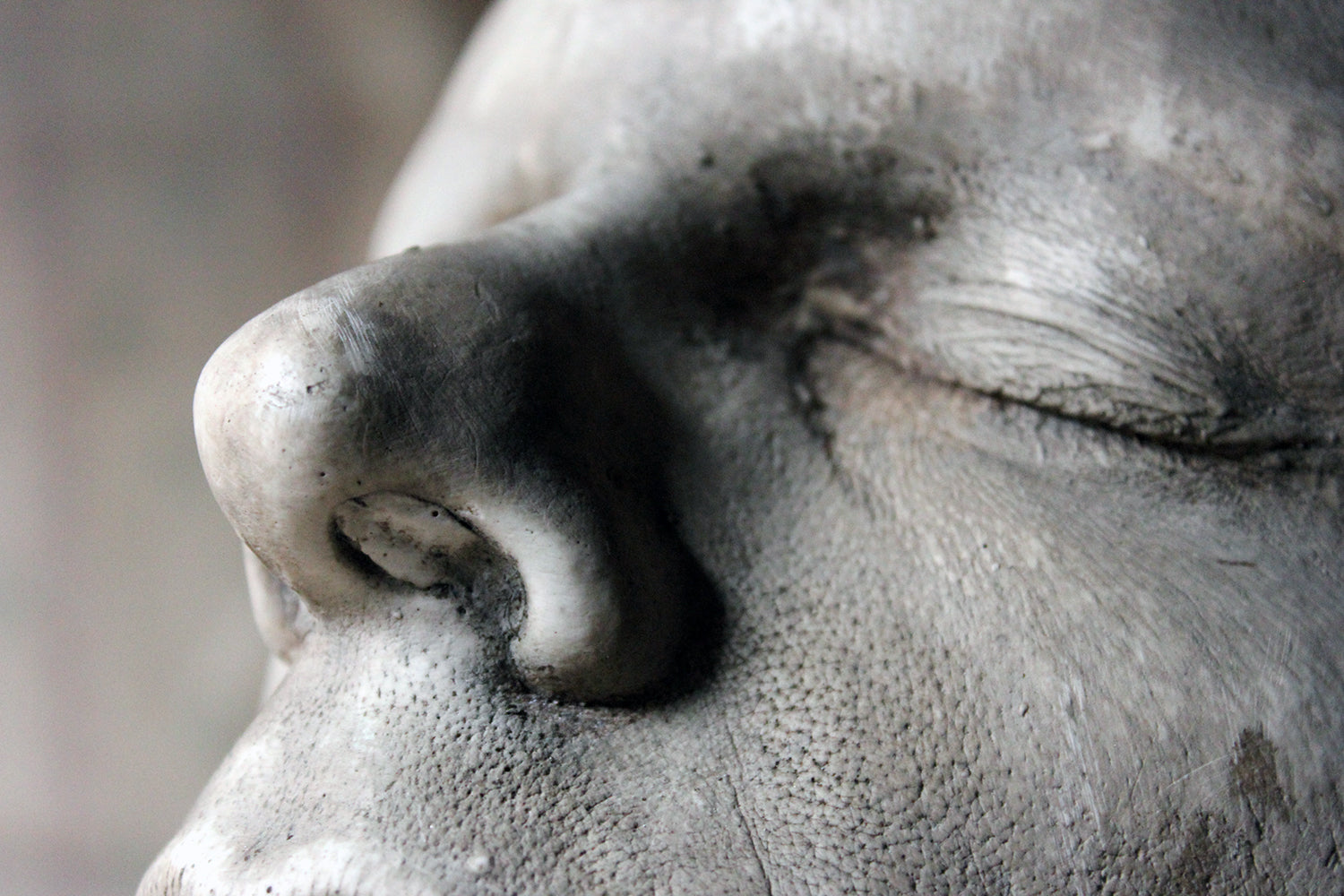 A Finely Cast Early 20thC Plaster Life Mask of a Gentleman