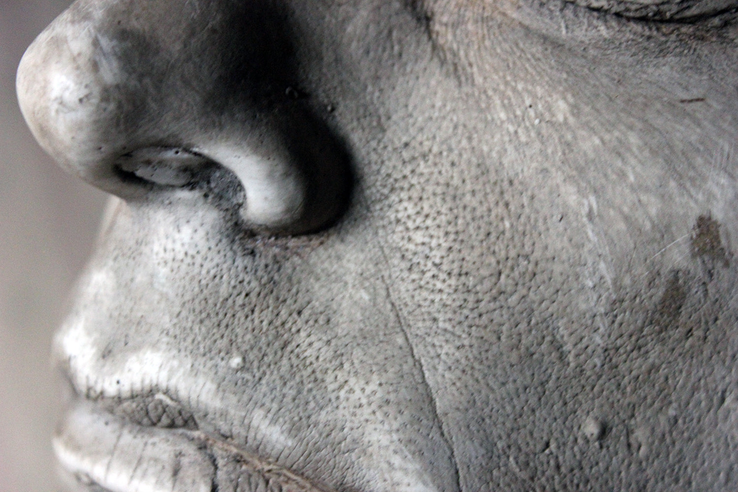 A Finely Cast Early 20thC Plaster Life Mask of a Gentleman