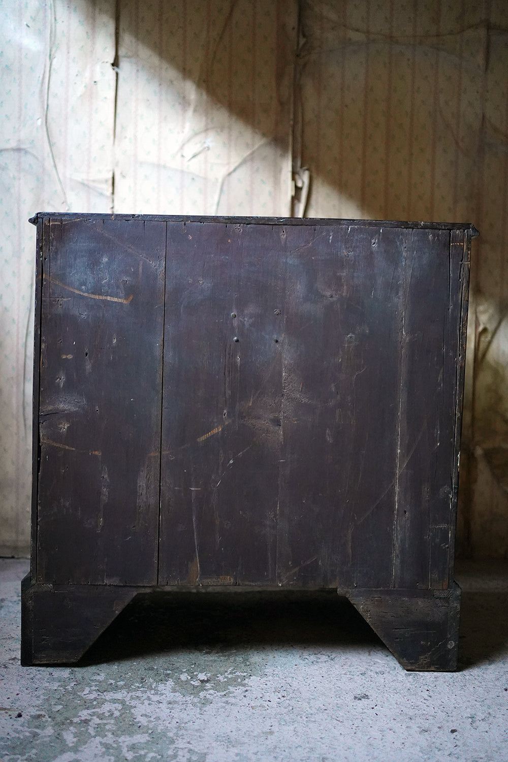 A Good George III Mahogany Bachelors Chest of Drawers c.1780