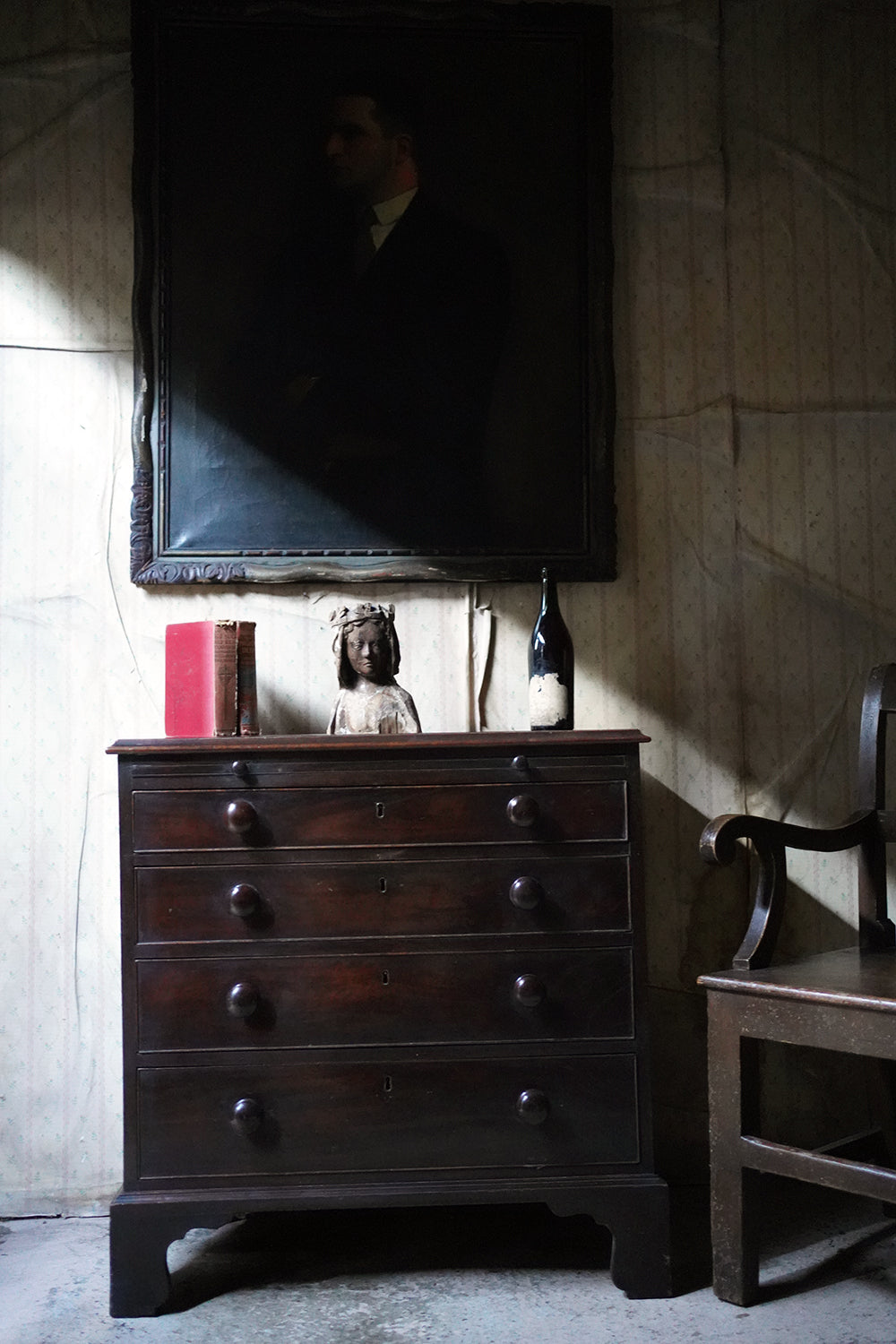 A Good George III Mahogany Bachelors Chest of Drawers c.1780