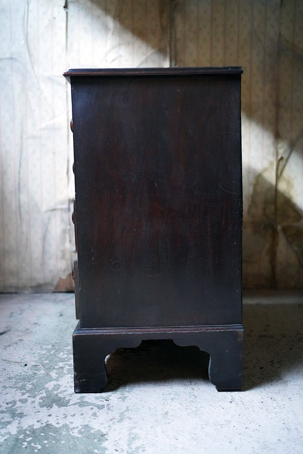 A Good George III Mahogany Bachelors Chest of Drawers c.1780