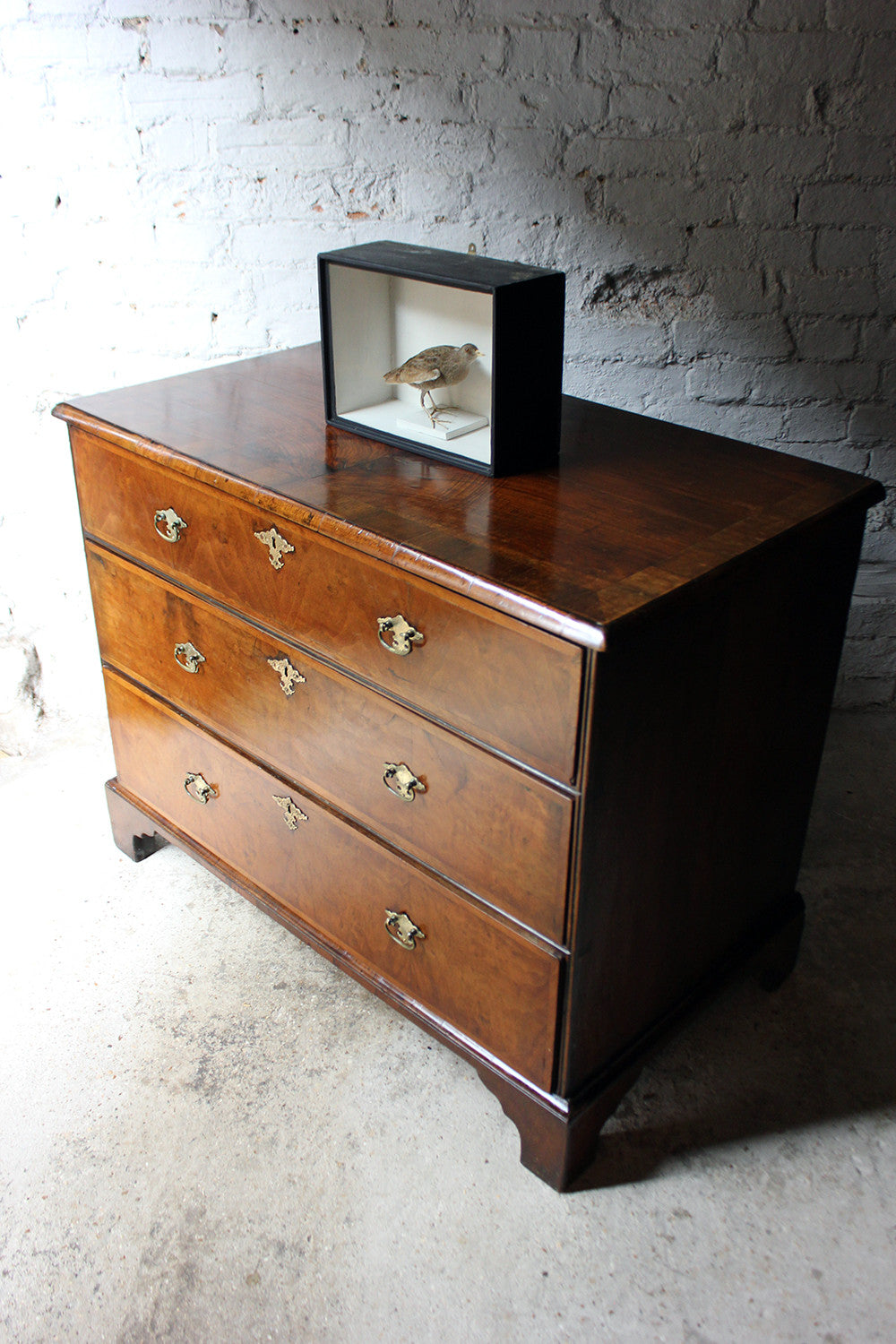 A Delightful Queen Anne Period Walnut Chest of Drawers c.1710
